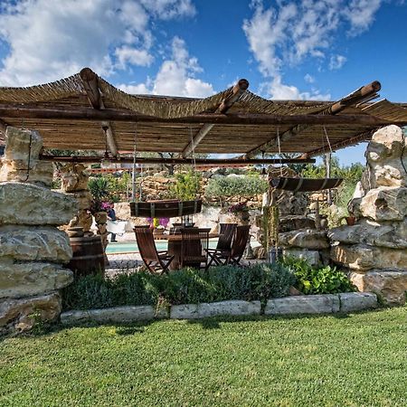 Il Giardino Dei Flintstones B&B Черветері Екстер'єр фото