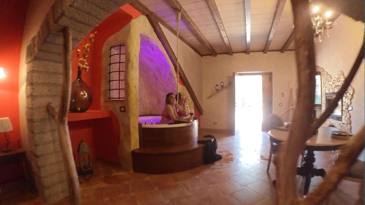 Il Giardino Dei Flintstones B&B Черветері Екстер'єр фото