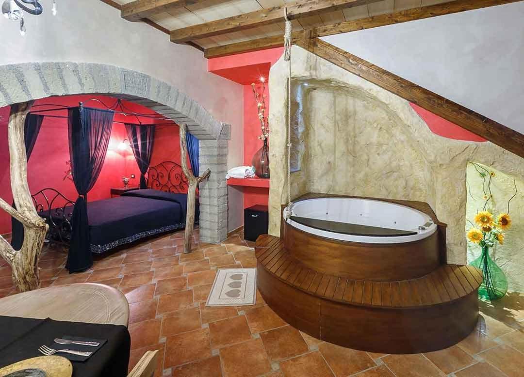 Il Giardino Dei Flintstones B&B Черветері Екстер'єр фото