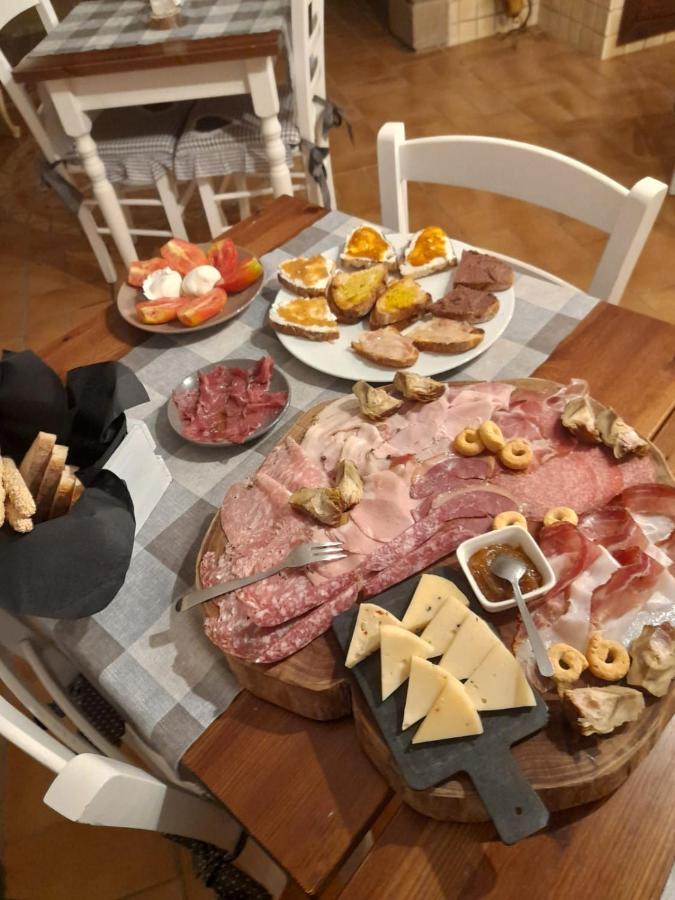 Il Giardino Dei Flintstones B&B Черветері Екстер'єр фото