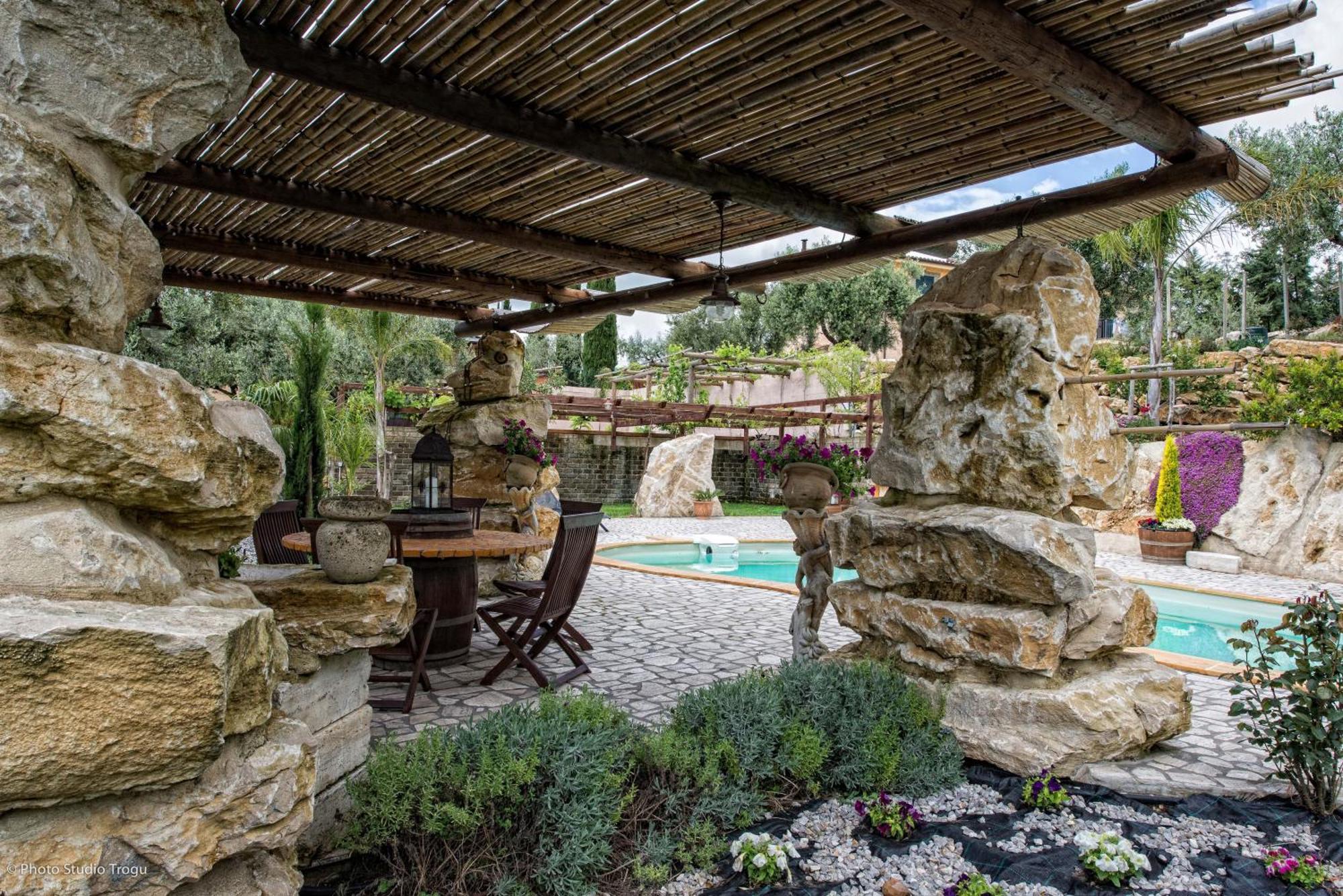 Il Giardino Dei Flintstones B&B Черветері Екстер'єр фото