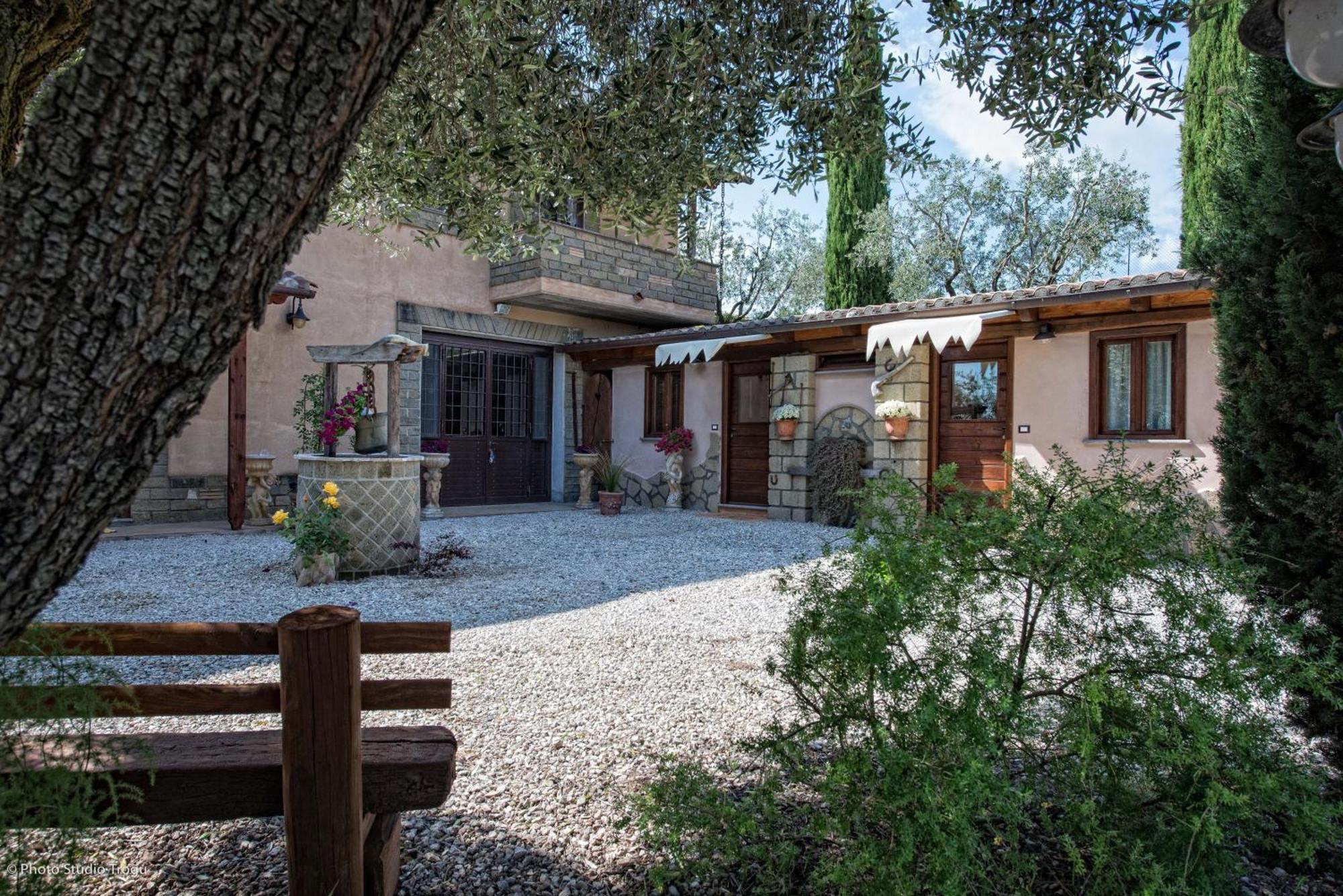 Il Giardino Dei Flintstones B&B Черветері Екстер'єр фото